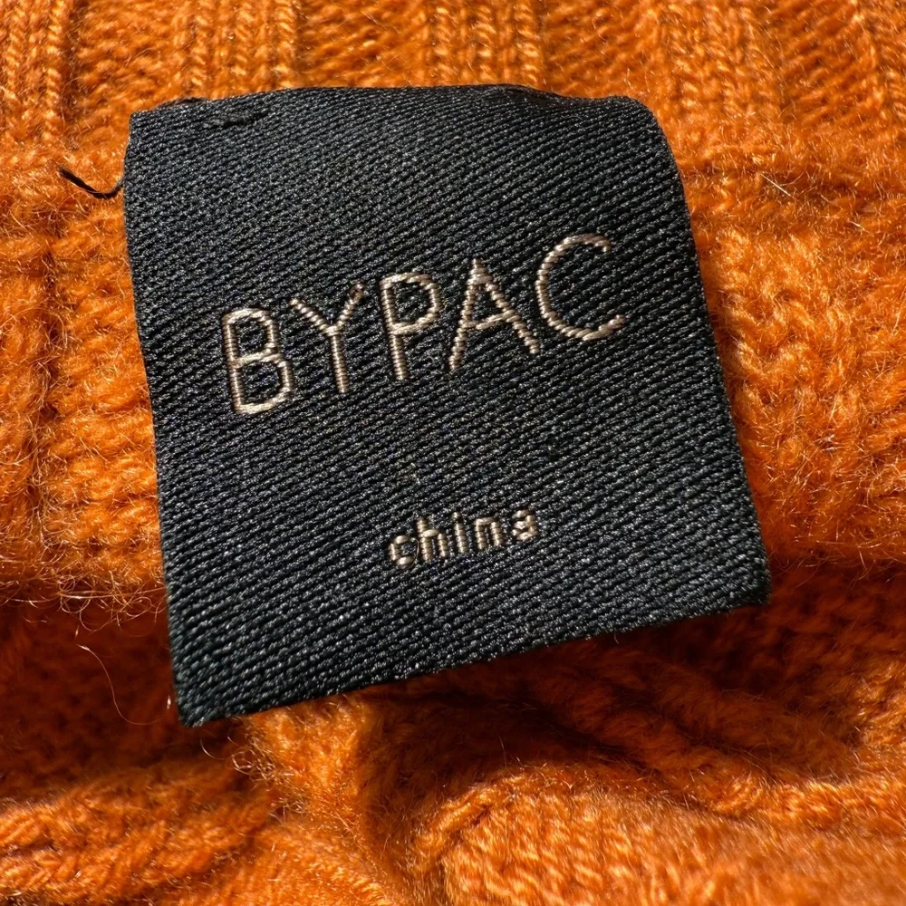 Cashmere Cable Knit Orange Sweater, Shawl Collar. Measures Small-Medium_2